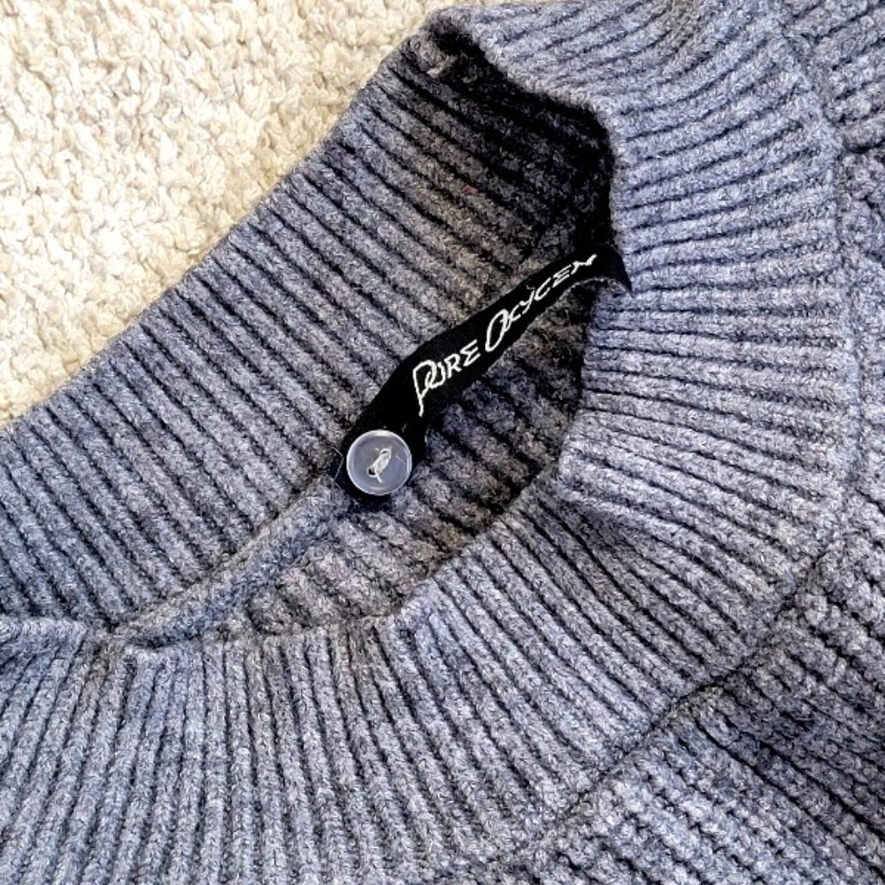 Sweater - Picture 6 of 6